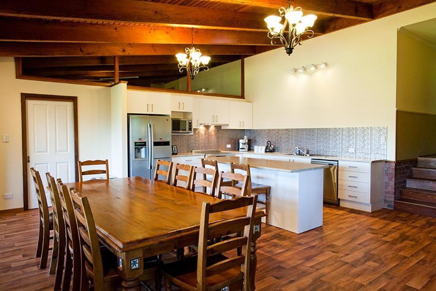 Minimbah Farm Cottages-Family Farmstay- Choose From 2 & 3 Bedroom Cottages And 6 Bedroom House Kangaroo Valley Exterior foto